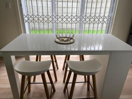 Silver Sunsets Self-Catering Apartments - image 21