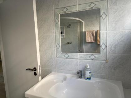 Silver Sunsets Self-Catering Apartments - image 22