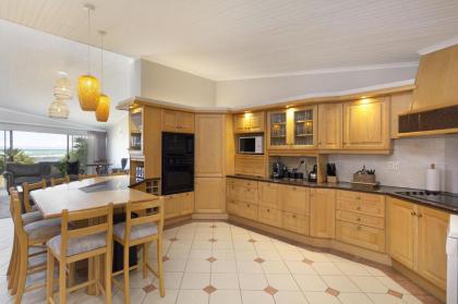 Villa Kyma by HostAgents - image 24