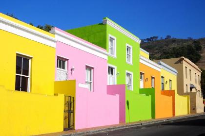 Vibrant Bo Kaap Apartment  Pool Deck with Views - image 30