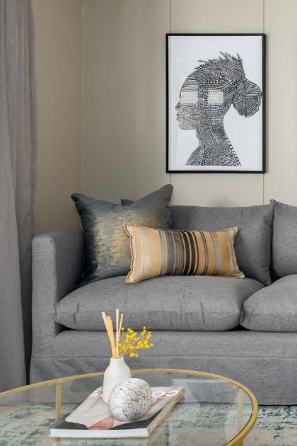 Luxe 2-Bedroom in Trendy Green Point  Pool Views - image 28
