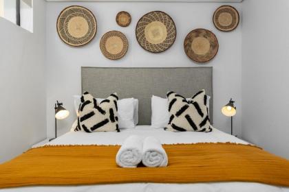 Brand New Seaside Apartment  Views  Lagoon Beach - image 22