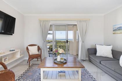 Big Bay Beach Club 22 by HostAgents - image 18