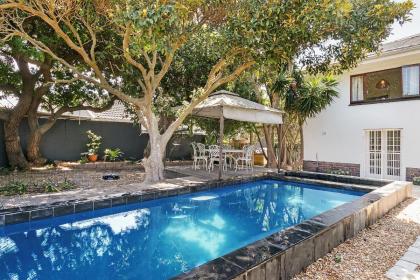 Hibiscus House - image 25