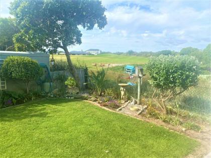 Driftwood Cottage - image 10