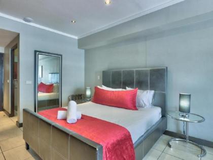 Icon Luxury Studio Apartment - image 15