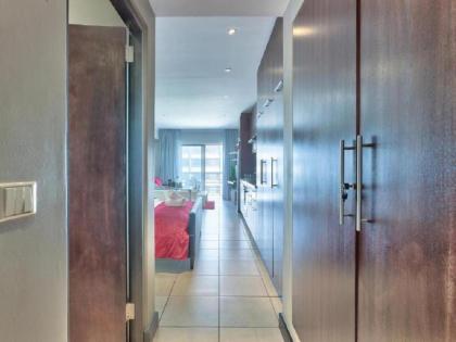 Icon Luxury Studio Apartment - image 16
