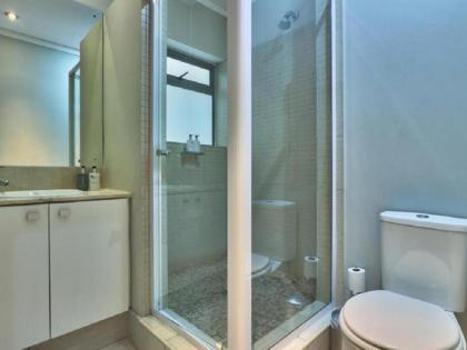 Icon Luxury Studio Apartment - image 19