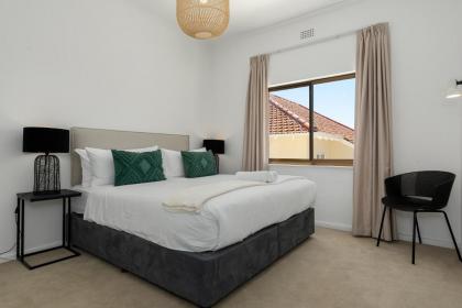 Gorgeous Bantry Bay Oasis - image 21