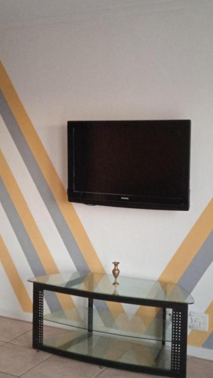 Gabby's apartment - image 25