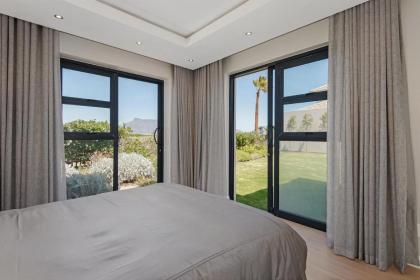 Sunset Kite & Golf Villa - image 25