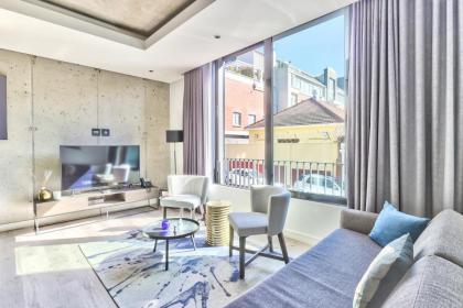 De Waterkant stylish unit no loadshedding - image 21