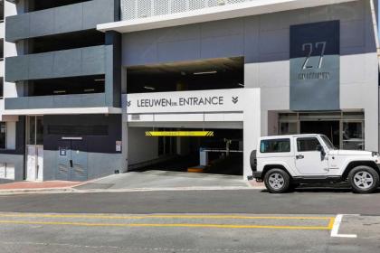 Backup-Powered Elegant Mountain View Apartment - image 27