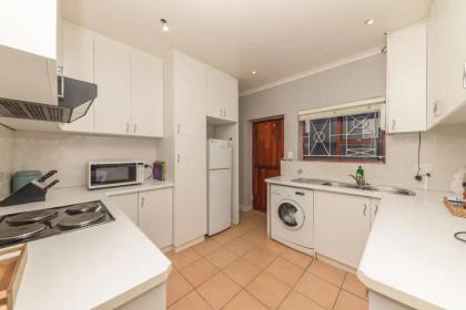 Spaciaous 2 Bedroom BoKaap Apartment - image 21