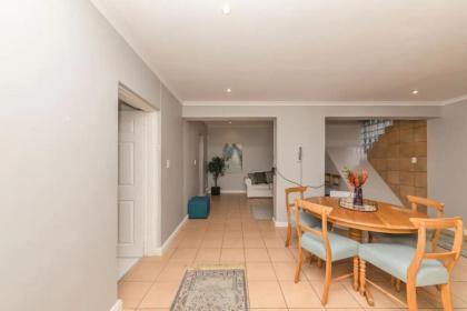 Spaciaous 2 Bedroom BoKaap Apartment - image 26