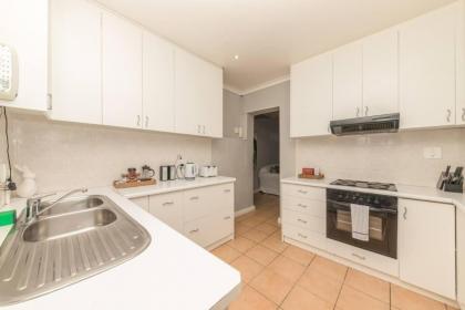 Spaciaous 2 Bedroom BoKaap Apartment - image 27