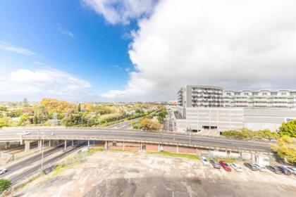 Colourful and Cosy Studio Apartment in Newlands - image 21