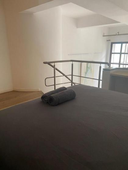 Inner City Studio - image 8