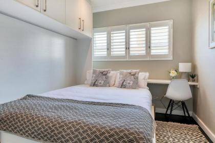 Backup-Powered Elegant Promenade Retreat - image 23