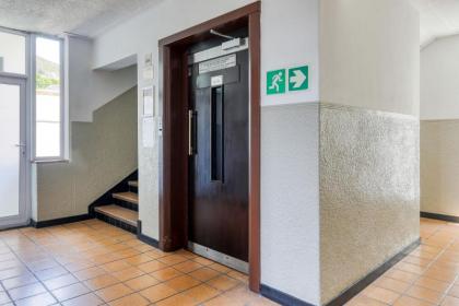 Backup-Powered Elegant Promenade Retreat - image 26