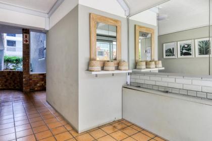 Backup-Powered Elegant Promenade Retreat - image 27