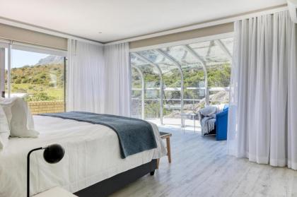 Callisto Camps Bay - Villa with Pool & Ocean Views - image 22