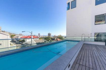 Modern and bright 1BD APT in sunny Sea Point - image 21