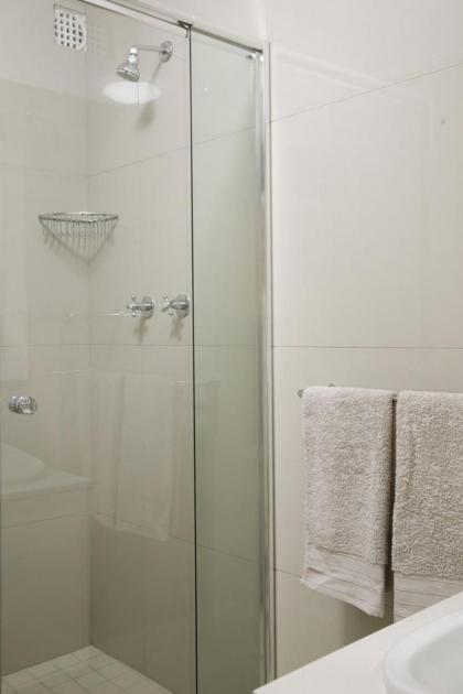 Devonshire 2 Bed apartment Green Point - image 27