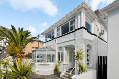 Neighbourgood Hill Suites - image 22