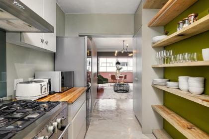 Shaftesbury Luxury Apartments - image 26
