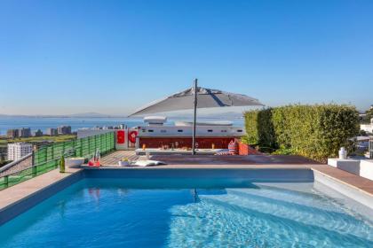 Alpha One Penthouse - Sea Point penthouse with rooftop pool and views - image 22