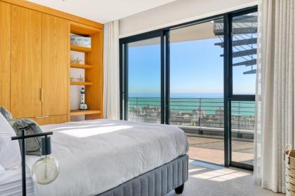Alpha One Penthouse - Sea Point penthouse with rooftop pool and views - image 23