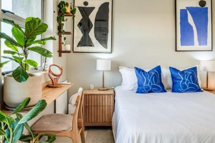 The Apartment in Mouille Point - image 11
