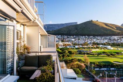 The Apartment in Mouille Point - image 17