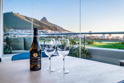 The Apartment in Mouille Point - image 19