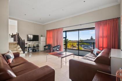 Villa on the Ocean - image 15