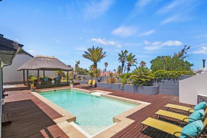 Villa on the Ocean - image 19