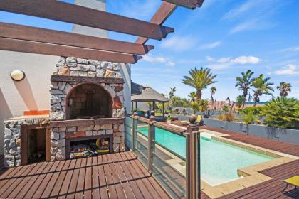 Villa on the Ocean - image 24