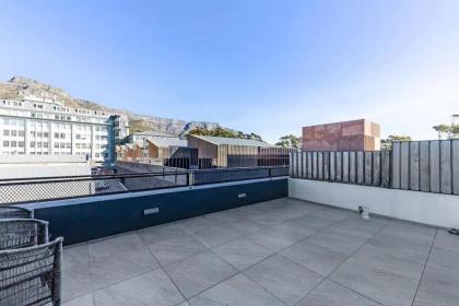 Luxurious 2 BD Apartment in Woodstock - image 26