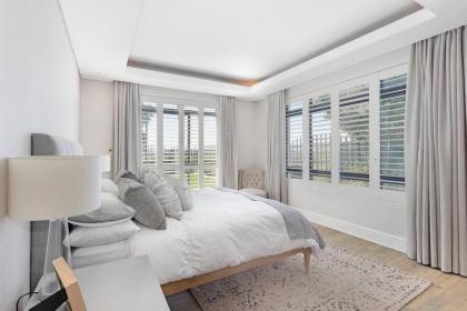 Sunset Spring Villa - image 26