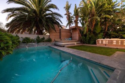 Amara Lincoln - 100m From Camps Bay Beach - image 2