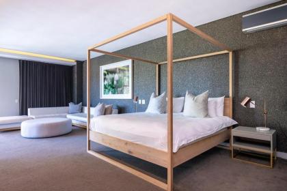 Amara Lincoln - 100m From Camps Bay Beach - image 23