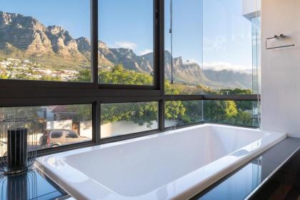 Amara Lincoln - 100m From Camps Bay Beach - image 27