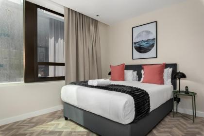 Foreshore Place Luxury Apartment - image 21