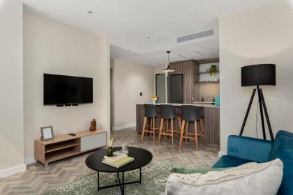 Foreshore Place Luxury Apartment - image 23