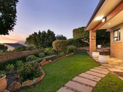 Zaria Sun Cottage - image 2