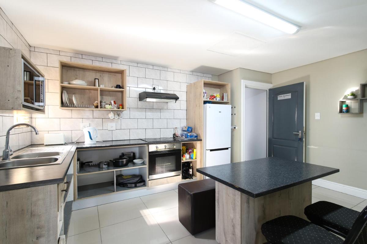 Camdene Guesthouse - image 5