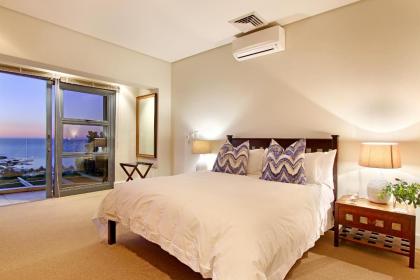 Panacea Villa - Camps Bay Villa with pool and jacuzzi - image 15
