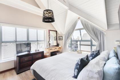Big Bay Hilltop Villa - image 18