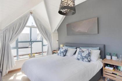 Big Bay Hilltop Villa - image 4